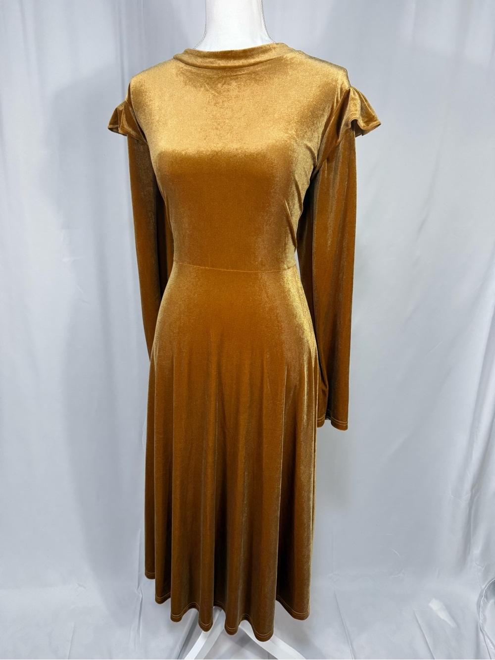 Ivy City Co La La Lady Gold Velvet Ruffle Shoulder Midi Dress Size 1X Plus Size